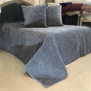 Juego de Ropa de Cama Color Gris Oscuro, Ligero y Suave, Cubrecama y Colcha de 3 Piezas, Juego de Ropa de Cama Cómodo - Product Image 2