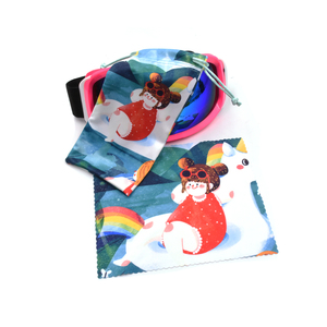 <span class=keywords><strong>Microfibre</strong></span> en tissu souple <span class=keywords><strong>pour</strong></span> lunettes, poche de nettoyage, cordon de serrage, lunettes, sac de rangement avec logo - Product Image 1
