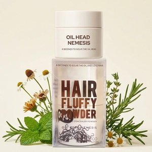 Poudre volumisante 2-en-1 pour cheveux, couvre les racines, contrôle l'huile, texturise et coiffe, pour cheveux fins et gras, unisexe, 10g - Product Image 3
