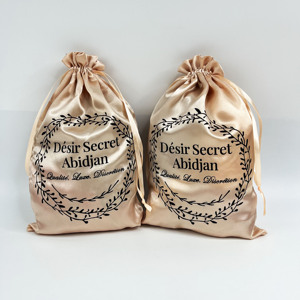 Bolsas de Satén Personalizadas con Cordón, Asa de Cinta y Patrón de Letras, Bolsas de Satén con Cordón y Logotipo Impreso - Product Image 1