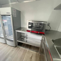 Food Truck Rétro Entièrement Équipé en Acier Inoxydable, Remorque de Concession Personnalisée pour Glaces et Restauration Rapide avec Système d'Alimentation pour la Restauration