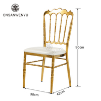 Chaise de banquet empilable de luxe en métal doré style Napoléon pour hôtels, fêtes et événements – Vente en gros
