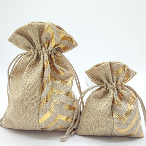 Sacs en lin personnalisés avec cordon de serrage pour Noël, avec impression, sac à bonbons pour fête - Product Image 6