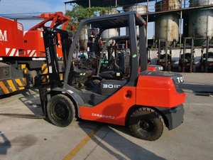 בשימוש toyota מלגזה יפן מותג חדש מאוד 3.0 טון דיזל 3ton הרמת קיבולת מחיר נמוך למכירה - Product Image 3