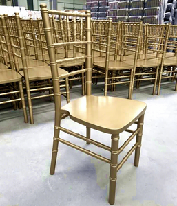 Ghế Tiffany Chiavari gỗ màu vàng đồng với đệm màu ngà - Product Image 2