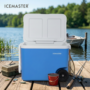 IceMaster Day 45L โรงงานจีนคุณภาพดีที่สุดการเก็บน้ําแข็ง PE ด้านนอกพร้อมที่จับดึงล้อสีฟ้า 45L กล่องเก็บความเย็นเบียร์สําหรับอาหาร - Product Image 1