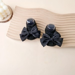 Calzini Antiscivolo per Bambine con Fiocco, Calzini a Pois con Grip per Neonati, Calzini alla Caviglia Antiscivolo per Bambini da 0-2 Anni - Product Image 6