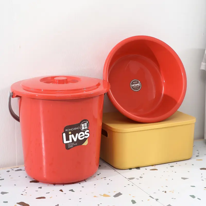 Fabricante fornece diretamente balde de água em plástico com tampa para dormitório casa