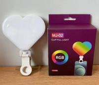 Haute qualité Rechargeable téléphone Selfie Clip lumière LED Portable Clip sur la lumière pour téléphone/tablette/ordinateur portable téléphone portable lumière de remplissage rvb