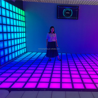 Salle sensorielle active avec plancher de danse et éléments en verre pour 12 personnes, modèle Escape Playground Chambre des Secrets MH-058 300x300x75mm