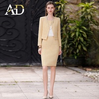 Dernier ensemble chic de blazer jupe en tweed de haute qualité Ensembles de blazers sexy pour femmes Fourniture originale d'usine