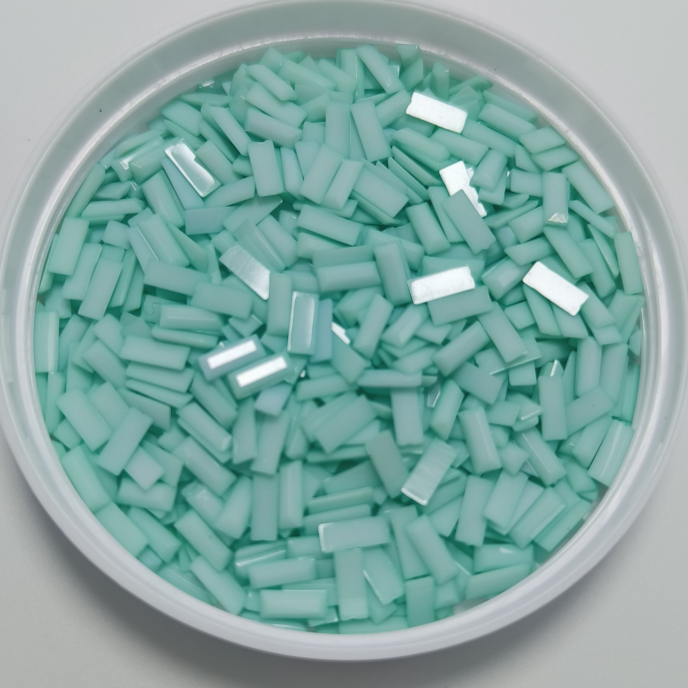 สีเขียว