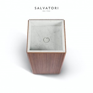 Salvatori Adda moderno Freestanding 41x41 bagno in legno a coste lavabo a mano per uso alberghiero per bagno o zona lavaggio - Product Image 3