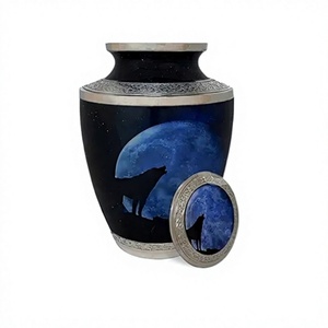 Urne de crémation loup solitaire hurlant à la lune nouvelle urne de crémation pour les cendres humaines grande abordable élégante inspectée à la main faite à la main - Product Image 1
