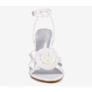 Nuevas Sandalias de Tacón Alto Elegantes de Moda Blanca para Mujer, para Bodas y Fiestas, con Punta Abierta Redonda, Correa en el Tobillo y Tacón Delgado con Flor - Product Image 2