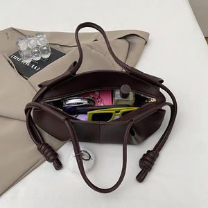 Nuevo Bolso de Mano para Mujer, Bolso de Hombro Premium Cloud, de Cuero Suave, Moderno y Versátil, Tipo Bandolera - Product Image 5