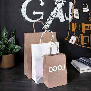 Sacs en papier kraft blanc et brun personnalisés avec votre logo pour l'emballage alimentaire à emporter, les courses et les cadeaux, avec poignée et impression artisanale - Product Image 2