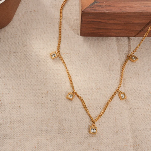 Collar con Colgante de Circonita Cuadrada de Lujo para Mujer, Acero Inoxidable 304, Múltiples Cadenas para Clavícula y Cadena de Oro Real de 18K - Product Image 2