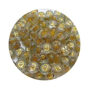 Mejor precio, 100 Uds., pigmento redondo plano con purpurina, oro transparente, abalorios del alfabeto inglés, cuentas de letras de plástico para pulsera DIY - Product Image 3