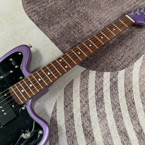 Nueva <span class=keywords><strong>Guitarra</strong></span> Eléctrica Profesional II Jazzmast, Diapasón de Madera de Tilo, Cuerpo de Caoba, Pastillas HH, Acabado Brillante, Personalizada en Color Morado - Product Image 6