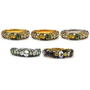 Bague Classique Pavée en Or Jaune 18 carats avec Saphirs Multicolores Taille Brillant et Sertissage Canal, Personnalisable, Vente en Gros Directe Usine Chine - Product Image 4