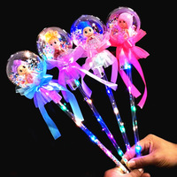 Baguette Magique LED Lumineuse Colorée en Forme d'Étoile et de Cœur pour Enfants, Jouet en Plastique Fluorescent, Baguette Magique d'Amour pour Concerts à Effet Clignotant