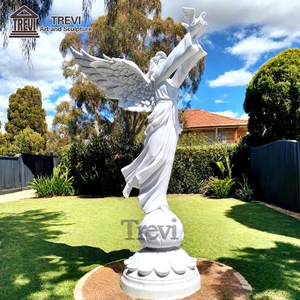 Statue di Angelo e Colomba in Marmo Naturale Scolpite a Mano per Giardino Esterno, Grandezza Naturale - Product Image 4