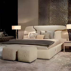 <span class=keywords><strong>Letto</strong></span> in Vera Pelle di Lusso Leggero Italiano, Arredamento di Design Italiano, <span class=keywords><strong>Letto</strong></span> Matrimoniale Grande Dorato per Villa, <span class=keywords><strong>Letto</strong></span> da <span class=keywords><strong>Montagna</strong></span> per Camera da <span class=keywords><strong>Letto</strong></span> Principale - Product Image 4