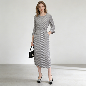 Ensemble deux pièces plissé élégant <span class=keywords><strong>et</strong></span> formel Miyake 2026, nouvelle collection été, couleur unie, <span class=keywords><strong>haut</strong></span> à manches trois-quarts <span class=keywords><strong>et</strong></span> <span class=keywords><strong>jupe</strong></span> longue pour femme - Product Image 2