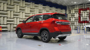 Dongfeng T5 <span class=keywords><strong>Mini</strong></span> SUV Neuf Haute Efficacité Essence Sièges en Cuir Clair Pneus R18 Propulsion Arrière Emission Euro VI Exportation - Product Image 5
