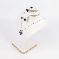Mannequin de présentation de bijoux en cuir PU blanc personnalisable, élégant, pour colliers, bracelets, bagues et boucles d'oreilles