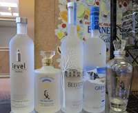 Fabrication de bijoux pour bouteilles en verre,