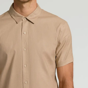 Camicia Casual da <span class=keywords><strong>Uomo</strong></span>, <span class=keywords><strong>Abbigliamento</strong></span> Maschile all'Ingrosso, Camicia <span class=keywords><strong>Slim</strong></span>-<span class=keywords><strong>Fit</strong></span> a Maniche Corte con Bottoni in Khaki Chiaro - Product Image 4