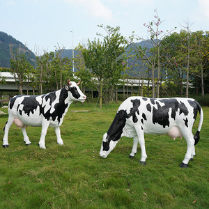 รูปปั้นวัวเรซินประดับตกแต่งกลางแจ้งเป็นมิตรต่อสิ่งแวดล้อมสำหรับสวนลานบ้านวิลล่าสัตว์ขนาดใหญ่ - Product Image 2