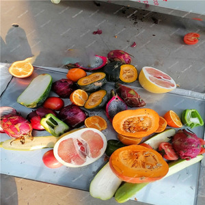 Machine professionnelle de découpe en deux pour tomates cerises, fraises et poivrons jaunes-verts - Product Image 5