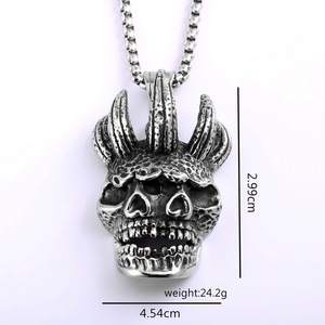 Collier pendentif crâne en acier inoxydable unisexe, bijoux de mode à thème punk asymétrique - Product Image 5