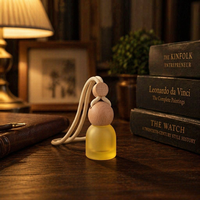 Bouteilles de parfum pour voiture en verre sérigraphié coloré en gros, flacons vides transparents de 10 ml avec bouchon en bois à vis miniature