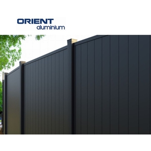 รั้วอะลูมิเนียมโมเดิร์นแบบแนวนอน รั้วโมโนบล็อกกันเสียง ขนาด 6x8 ฟุต รั้วโลหะคลาสสิก ผู้ผลิตรั้วโลหะเรียบง่าย รั้วสำหรับร้านกาแฟ - Product Image 3