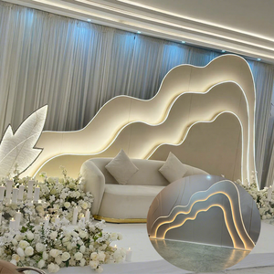 Panneau de fond en acrylique ondulé personnalisé SMOOTH avec LED, décoration de scène de mariage, arche de fond pour la décoration d'événements - Product Image 1