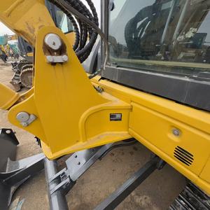 Mini-excavatrice sur chenilles Komatsu PC56-7 d'occasion, d'origine japonaise, 5,3 tonnes, moteur S4D87E, petite pelle hydraulique, à vendre en Afrique - Product Image 5
