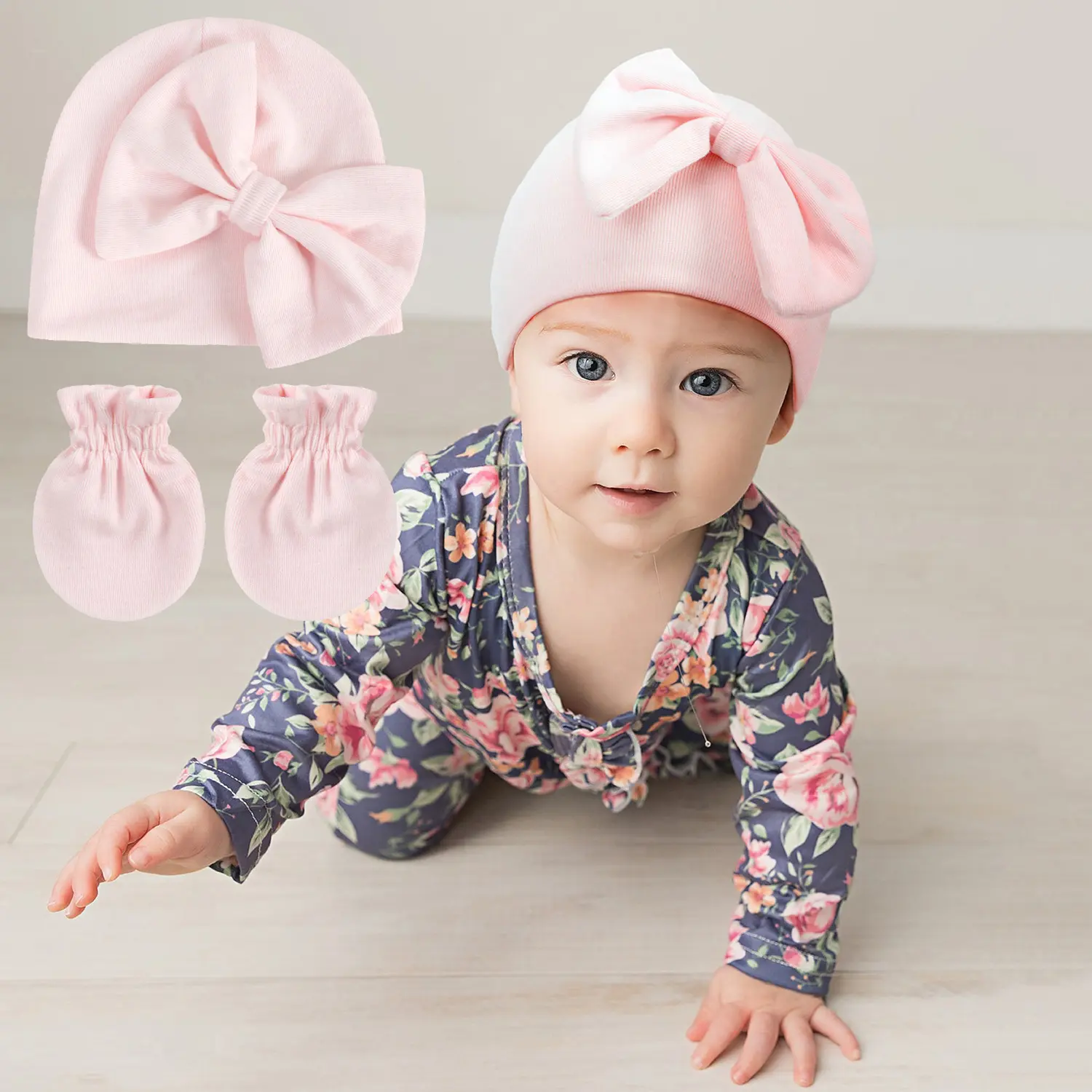 HZM-23437素敵な女の子の厚い赤ちゃん綿の赤ちゃんの帽子の手袋は新生児のための大きな蝶結びの赤ちゃんのものを設定します