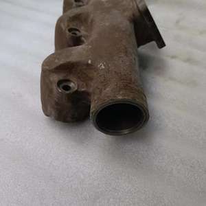 ชิ้นส่วนเครื่องยนต์รถบัสคุณภาพดีอายุการใช้งานยาวนานท่อร่วมไอเสียท่อร่วมไอเสียแบบกําหนดเองสําหรับชิ้นส่วนอะไหล่รถบัส Yutong - Product Image 2