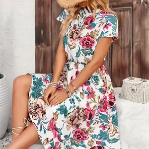 Yeni yaz kadın giyim çiçek baskı Mock boyun gömme elbise zarif kısa kollu A line Casual Midi elbiseler