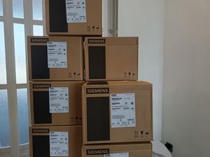 New Original Brand Siemens SITRANS TF320/420 Temperature Transmitter 7NG034/7NG035/7NG044/7NG045 Pressure Transmitters - Product Image 4