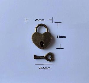 फैक्टरी बिक्री 30*42 मिमी जस्ता मिश्र धातु स्टार कुंजी के साथ - Product Image 3