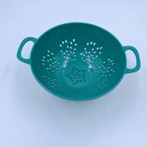Colador Profesional de Plástico con Asas Duraderas y de Fácil Agarre para Pasta, Espaguetis y Frutas - Product Image 5