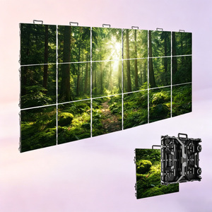 Écran LED extérieur haute fréquence de rafraîchissement 3840Hz, IP66, résistant à la poussière et à l'eau, lisible en plein soleil, pour affichage numérique en gare routière - Product Image 1