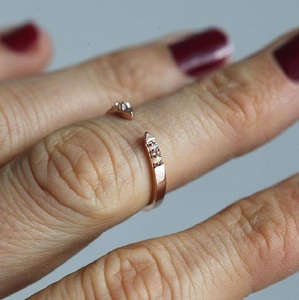 シンプルな925スターリングシルバーファインジュエリー結婚調節可能な18kオパールスタッキングメンズローズゴールドリング - Product Image 5