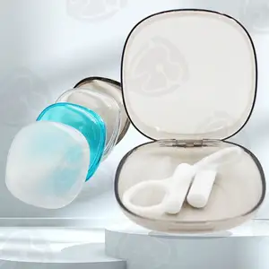 OEM מותאם אישית לוגו פלסטיק שיניים תיבת ברור עבה Invisible פלטה אחסון מלא קטן Aligner מייצבת מקרה שנן תיבה