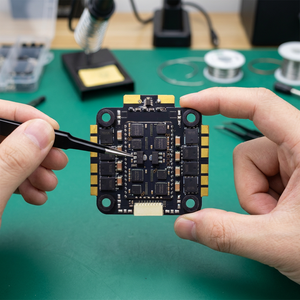 Placa de Control de Vuelo RC de 43 x 43 mm LIP-06 para Integración de Señales de Servo - Product Image 5